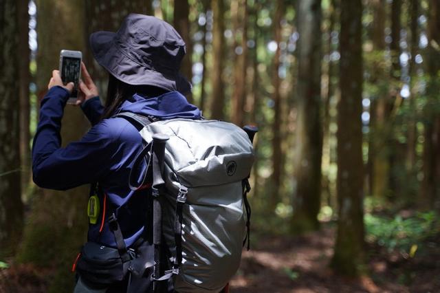 mammut猛犸象背包评测,了解下适合情侣背的登山包